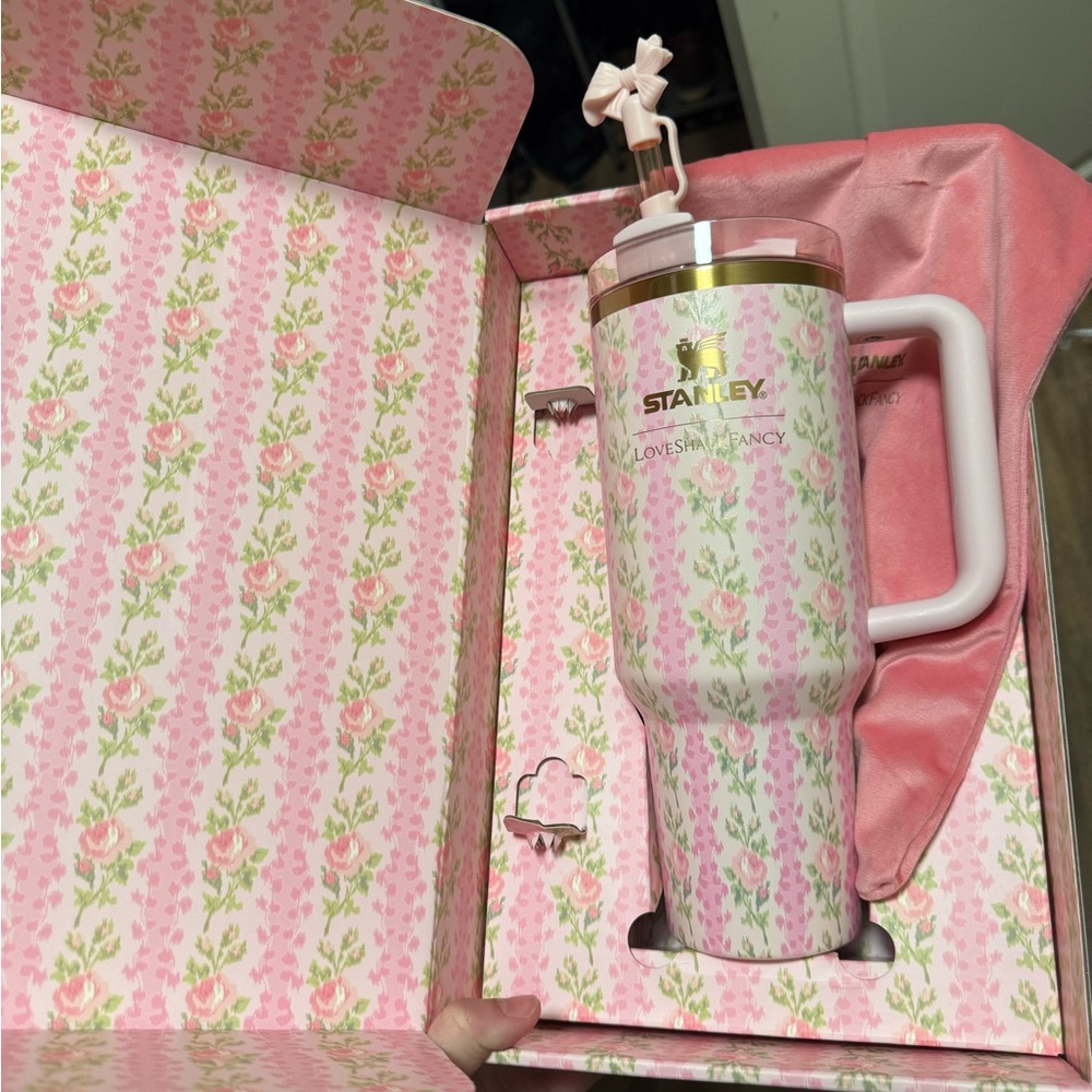 🚫SOLD🚫 LoveShackFancy x Stanley blooming heirloom 40 oz tumbler imited edition